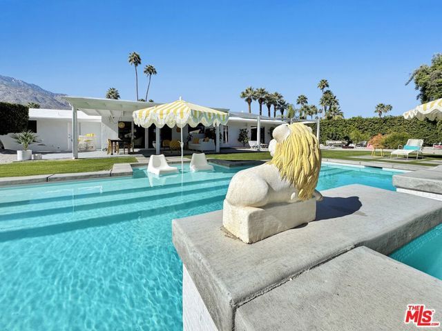 2235 E Paseo Gracia, Palm Springs, CA 92262