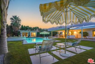 2235 E Paseo Gracia, Palm Springs, CA 92262