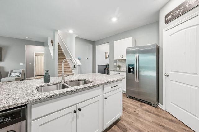 1222 Sylvan Park Dr, Spring Hill, TN 37174