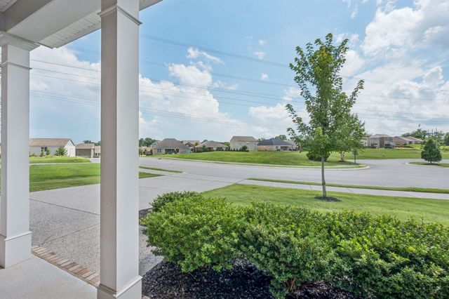 1222 Sylvan Park Dr, Spring Hill, TN 37174