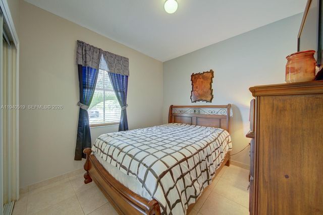 27461 SW 138th Ave, Homestead, FL 33032