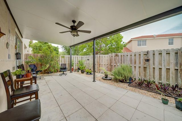 27461 SW 138th Ave, Homestead, FL 33032