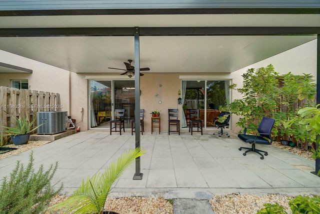 27461 SW 138th Ave, Homestead, FL 33032