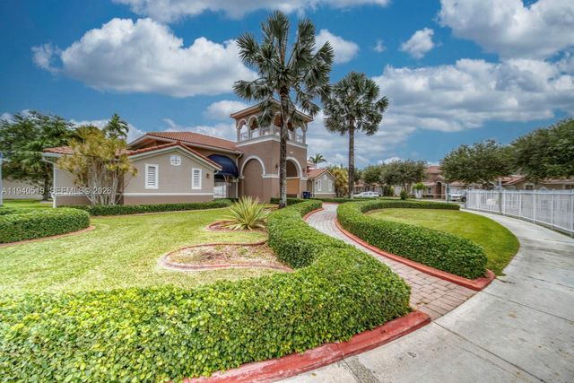 27461 SW 138th Ave, Homestead, FL 33032