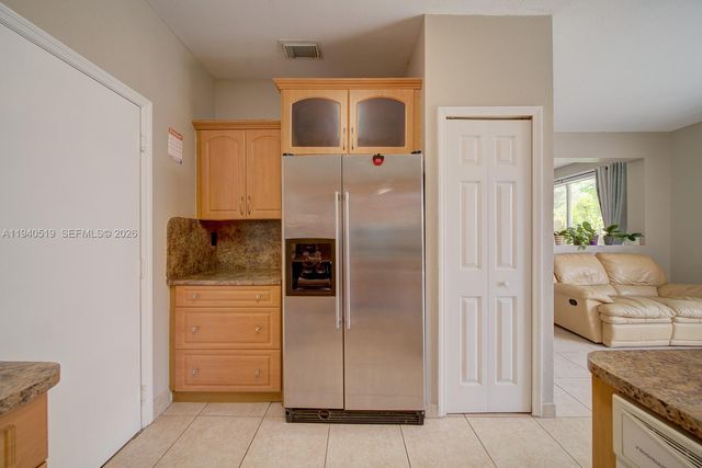 27461 SW 138th Ave, Homestead, FL 33032