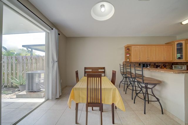 27461 SW 138th Ave, Homestead, FL 33032