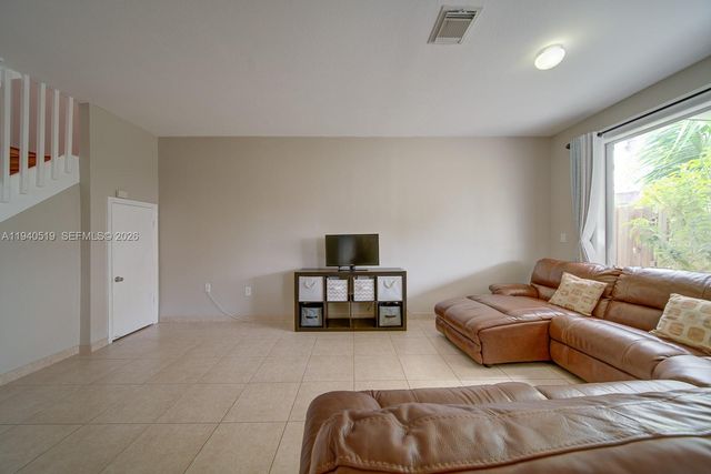 27461 SW 138th Ave, Homestead, FL 33032