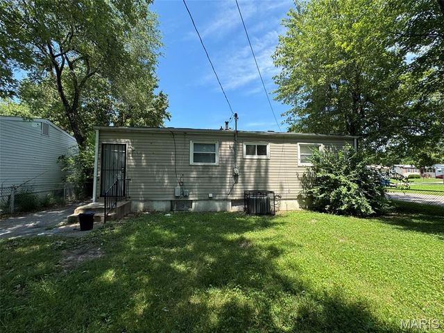 1200 Baron Avenue, Spanish Lake, MO 63138