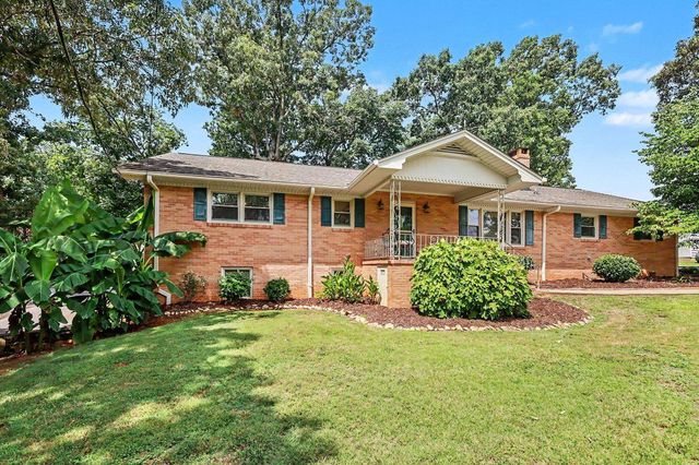 1095 Alexander Road, Taylors, SC 29687