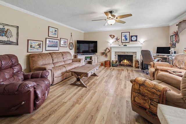 1095 Alexander Road, Taylors, SC 29687