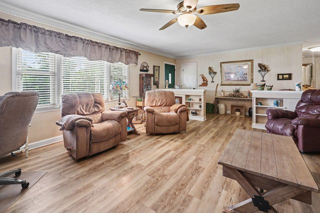 1095 Alexander Road, Taylors, SC 29687
