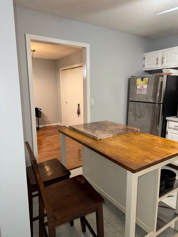 495 Vincellette Street 12, Bridgeport, CT 06606