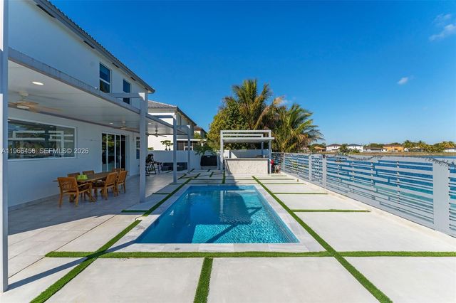 13037 SW 284th St, Homestead, FL 33033