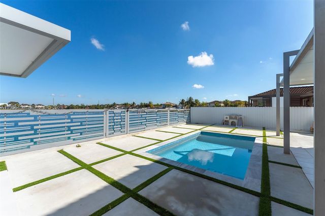 13037 SW 284th St, Homestead, FL 33033