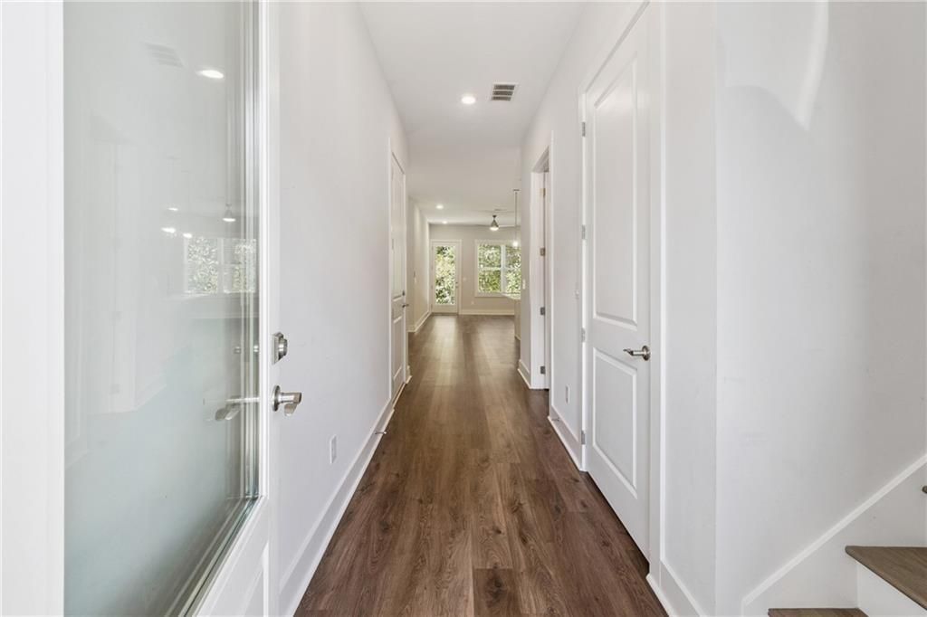 Image 18 of property listing at 8210 Sonata Lane, Cumming, GA 30041