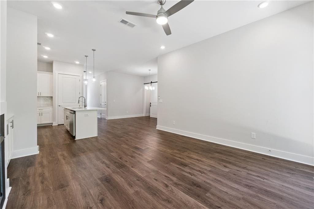 Image 27 of property listing at 8210 Sonata Lane, Cumming, GA 30041