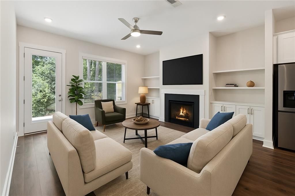 Image 5 of property listing at 8210 Sonata Lane, Cumming, GA 30041