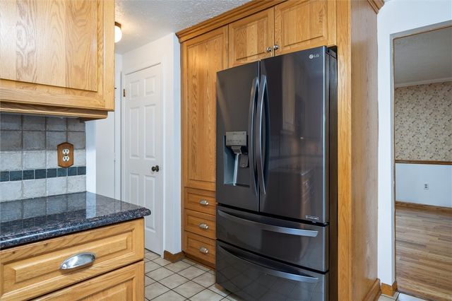 98 Kirkstone Pass, Greece, NY 14626