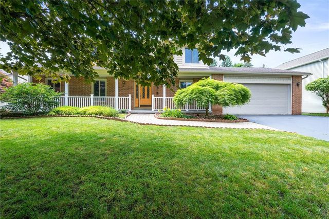 98 Kirkstone Pass, Greece, NY 14626