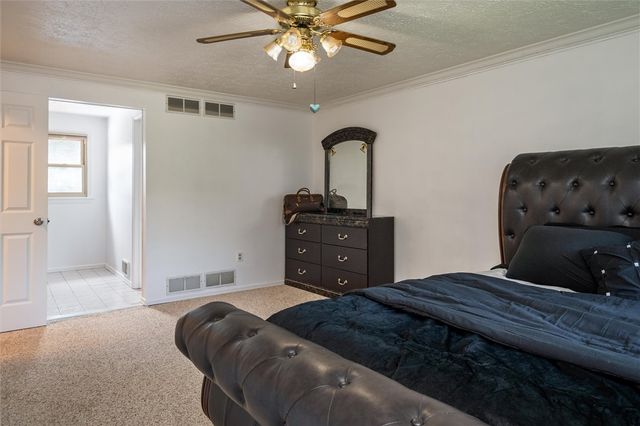 98 Kirkstone Pass, Greece, NY 14626