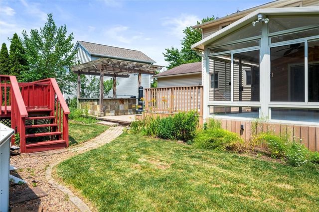 98 Kirkstone Pass, Greece, NY 14626