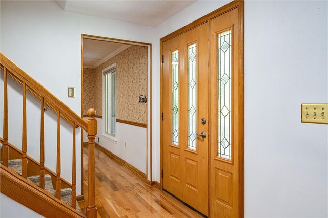 98 Kirkstone Pass, Greece, NY 14626