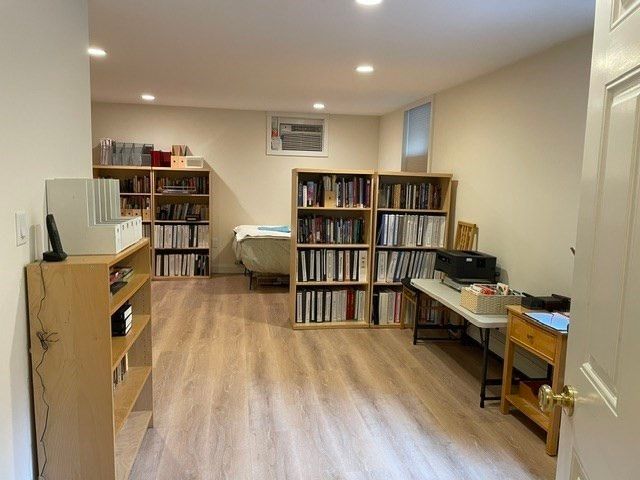 308 Cabot St 308, Newton, MA 02460