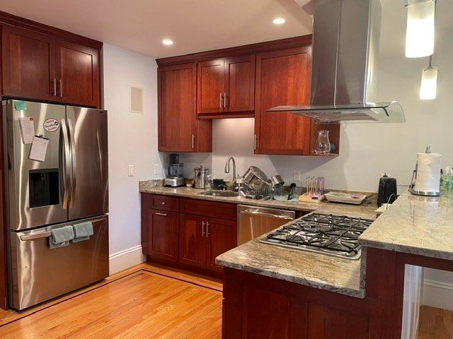 308 Cabot St 308, Newton, MA 02460