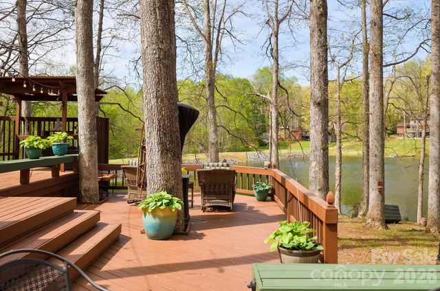 2141 Walker Road, Winston Salem, NC 27106