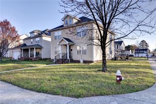 11 Sherazi DR, Hampton, VA 23663