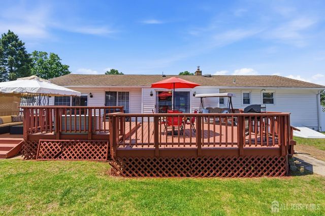 58 Richards Drive, Sayreville, NJ 08859