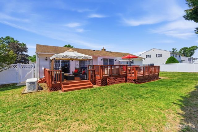 58 Richards Drive, Sayreville, NJ 08859
