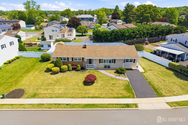58 Richards Drive, Sayreville, NJ 08859