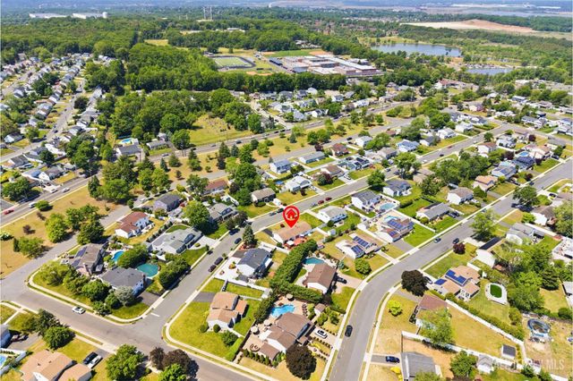 58 Richards Drive, Sayreville, NJ 08859