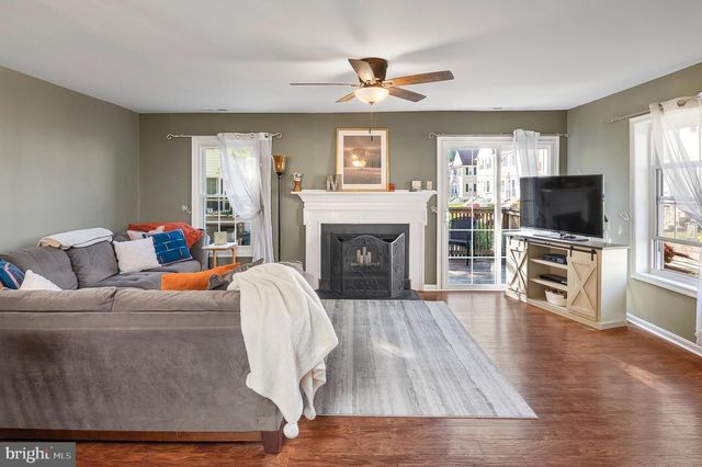 1476 LOWELL, Crofton, MD 21114