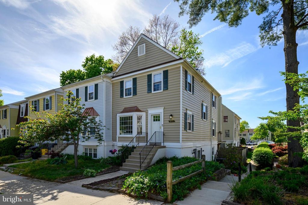 1476 LOWELL, Crofton, MD 21114