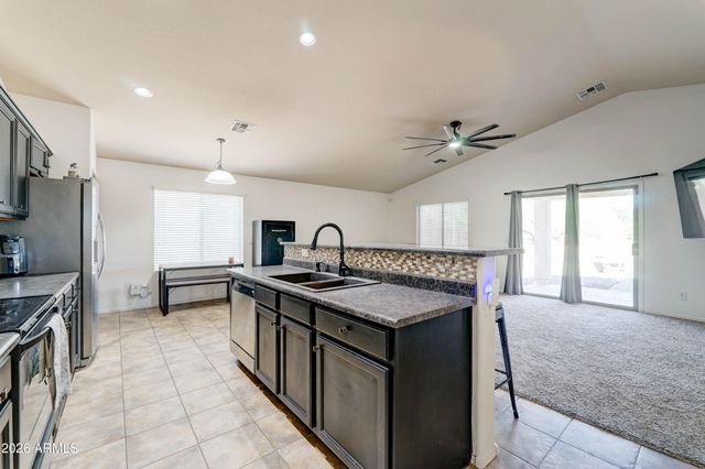 35510 N BELGIAN BLUE Court, San Tan Valley, AZ 85143
