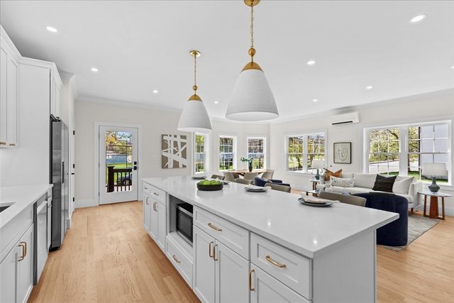 35 Summer Street 35, Arlington, MA 02474