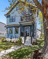 35 Summer Street 35, Arlington, MA 02474