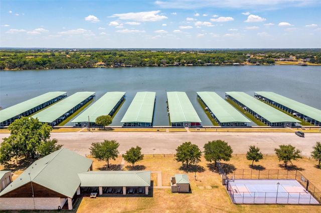 2309 E Emerald Bend Court, Granbury, TX 76049
