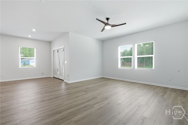 217 Crosstown Avenue, Richmond Hill, GA 31324