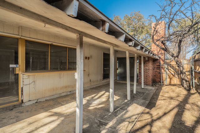 3405 Brook Lane, Grand Prairie, TX 75052