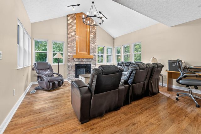 4217 Eagle Head Drive, Columbus, OH 43230