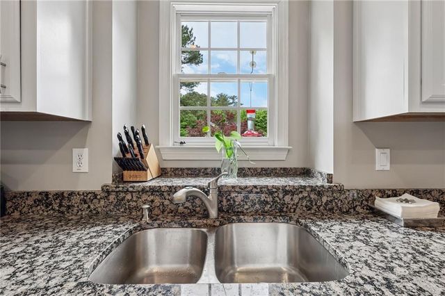 610 Fawn Run, Alpharetta, GA 30005