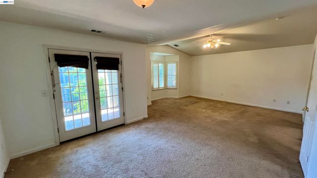 3811 Claire St, Stockton, CA 95212