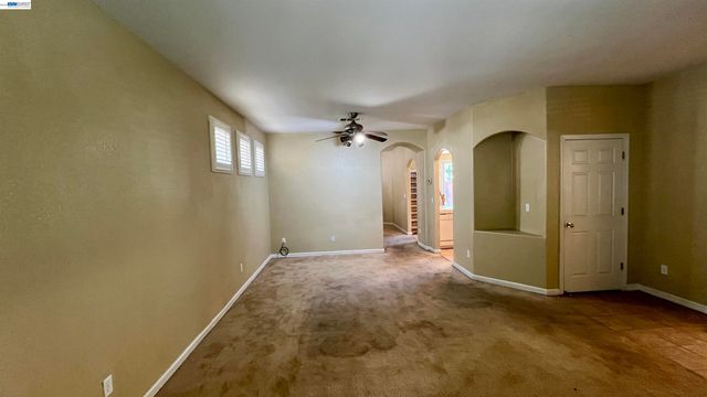 3811 Claire St, Stockton, CA 95212
