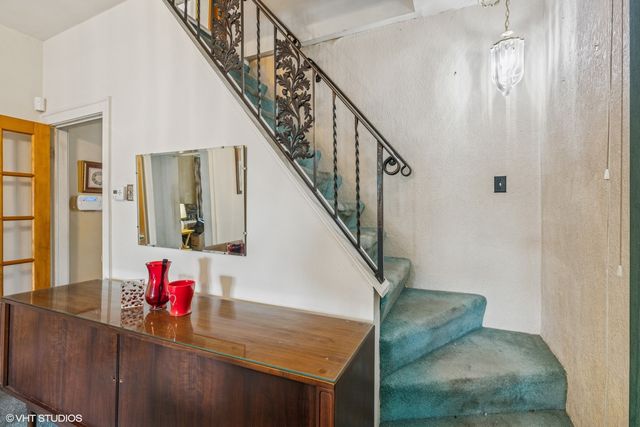 1404 W 97th Street, Chicago, IL 60643