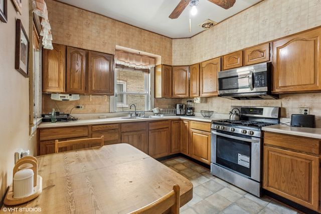 1404 W 97th Street, Chicago, IL 60643