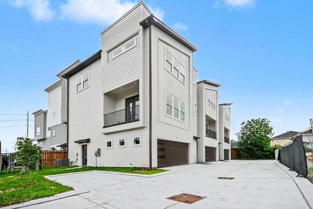 123 Milby Street, Houston, TX 77003