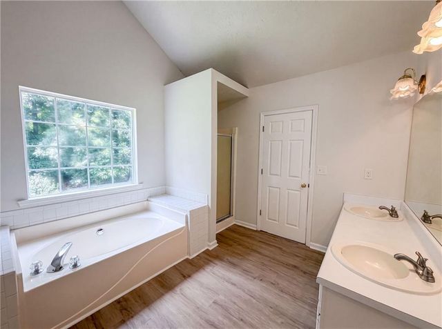 2684 High Point Court, Loganville, GA 30052